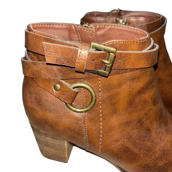 Michael by Michael Shannon Women's Size 8 Ankle Booties Faux Leather Western - Picture 2 of 8